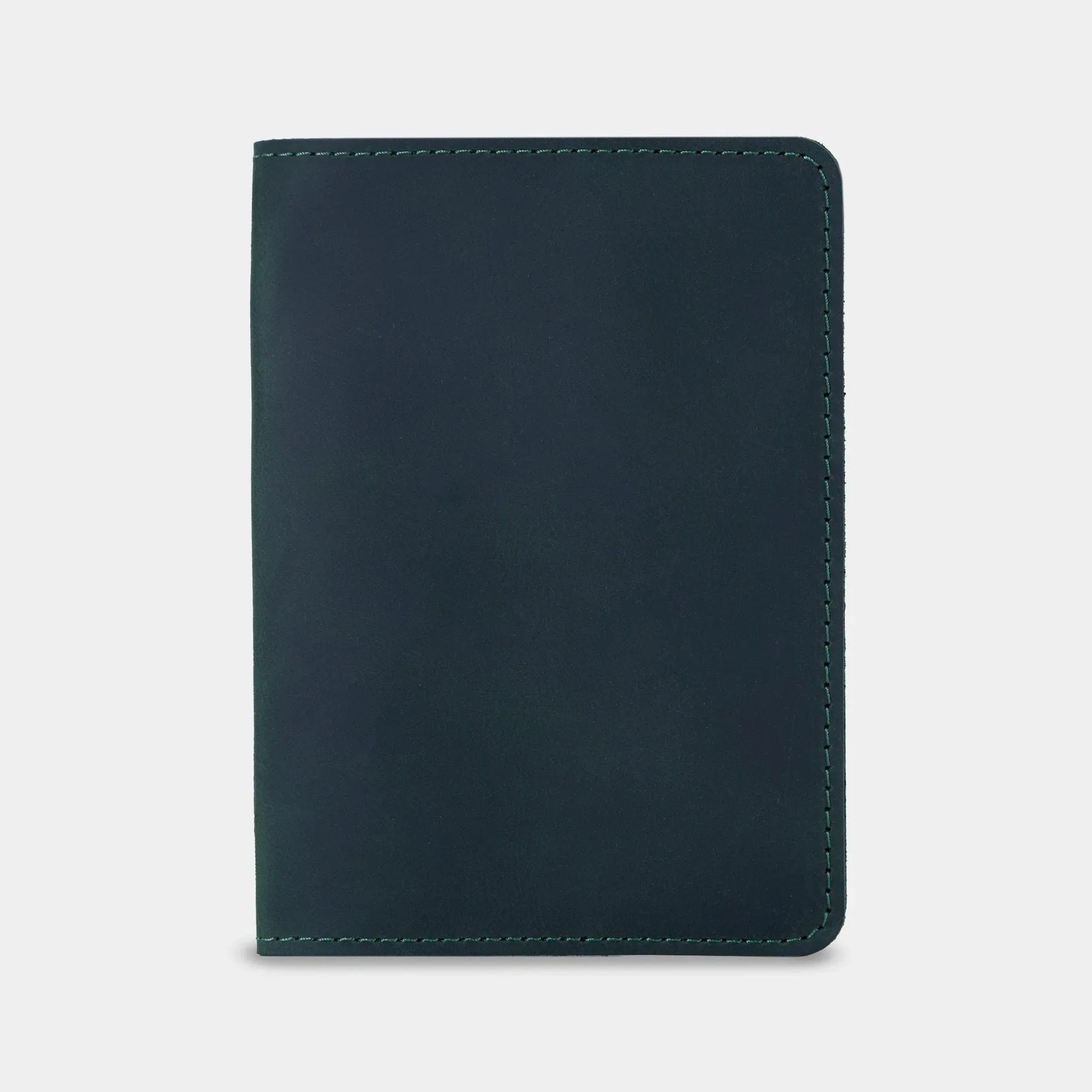Зелена шкіряна обкладинка на паспорт Bali від INCARNE, мінімалістичний дизайн унісекс, щільно облягає документ