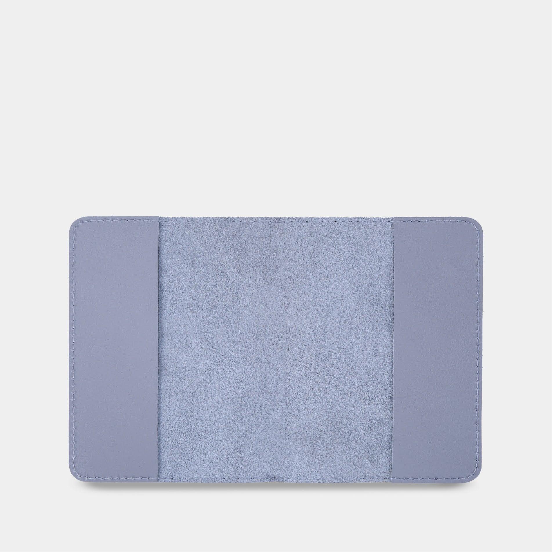 Чохол для паспорта Bali з гладкої натуральної шкіри сірого кольору, вигляд зблизька з видимою текстурою