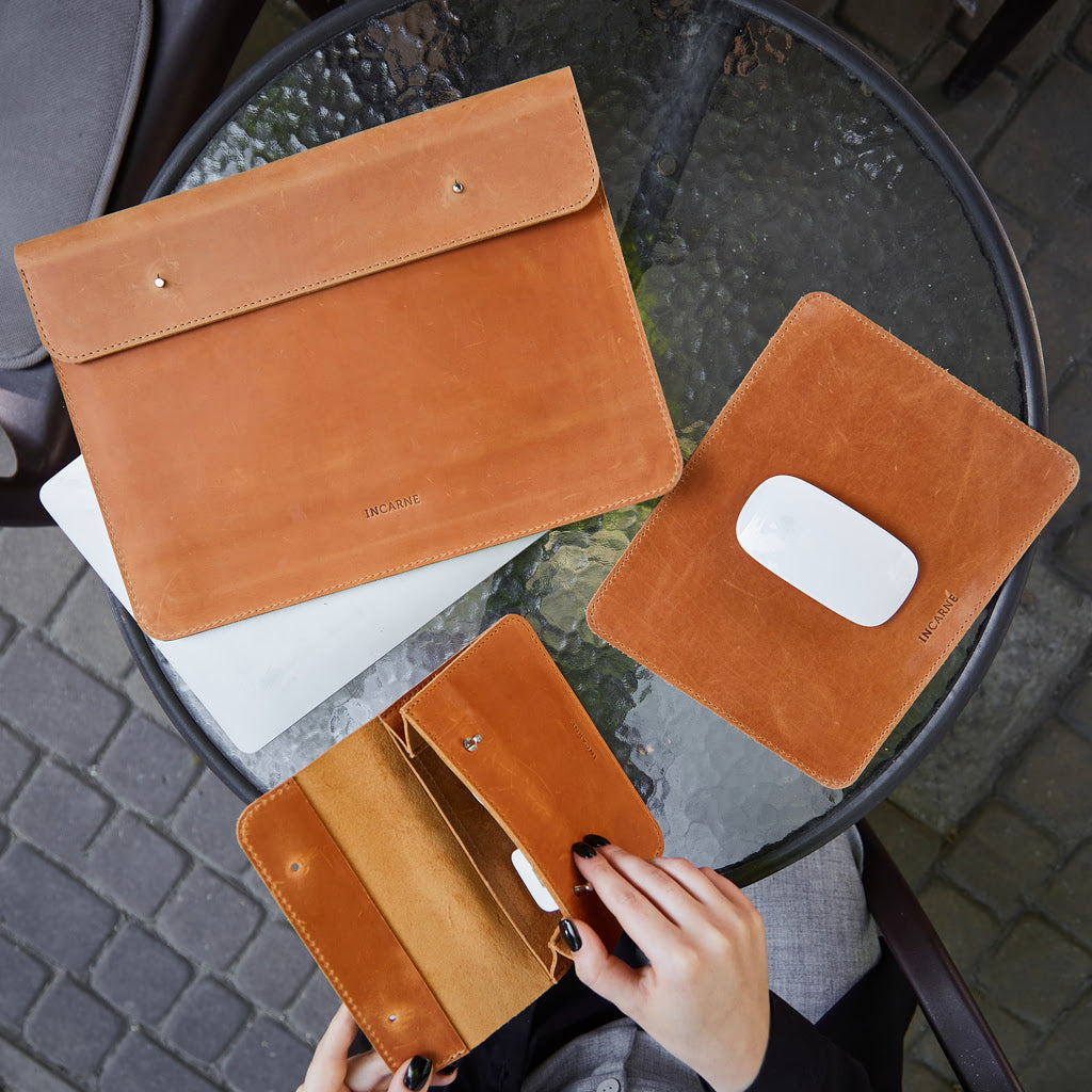 Подарунковий набір: чохол для ноутбука «Ніт» Neat + органайзер для проводів «Кіп» Keep + килим для миші «Ворд» Word