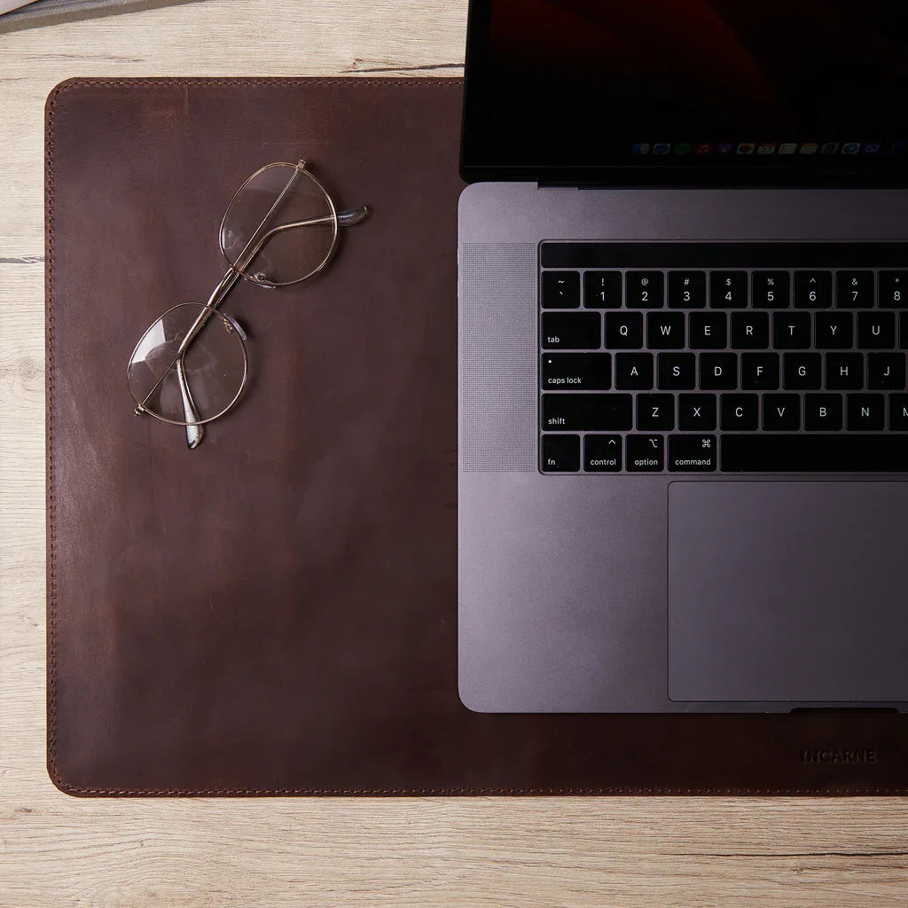 Килимок ProDesk з мʼякою замшевою підкладкою для захисту поверхні столу