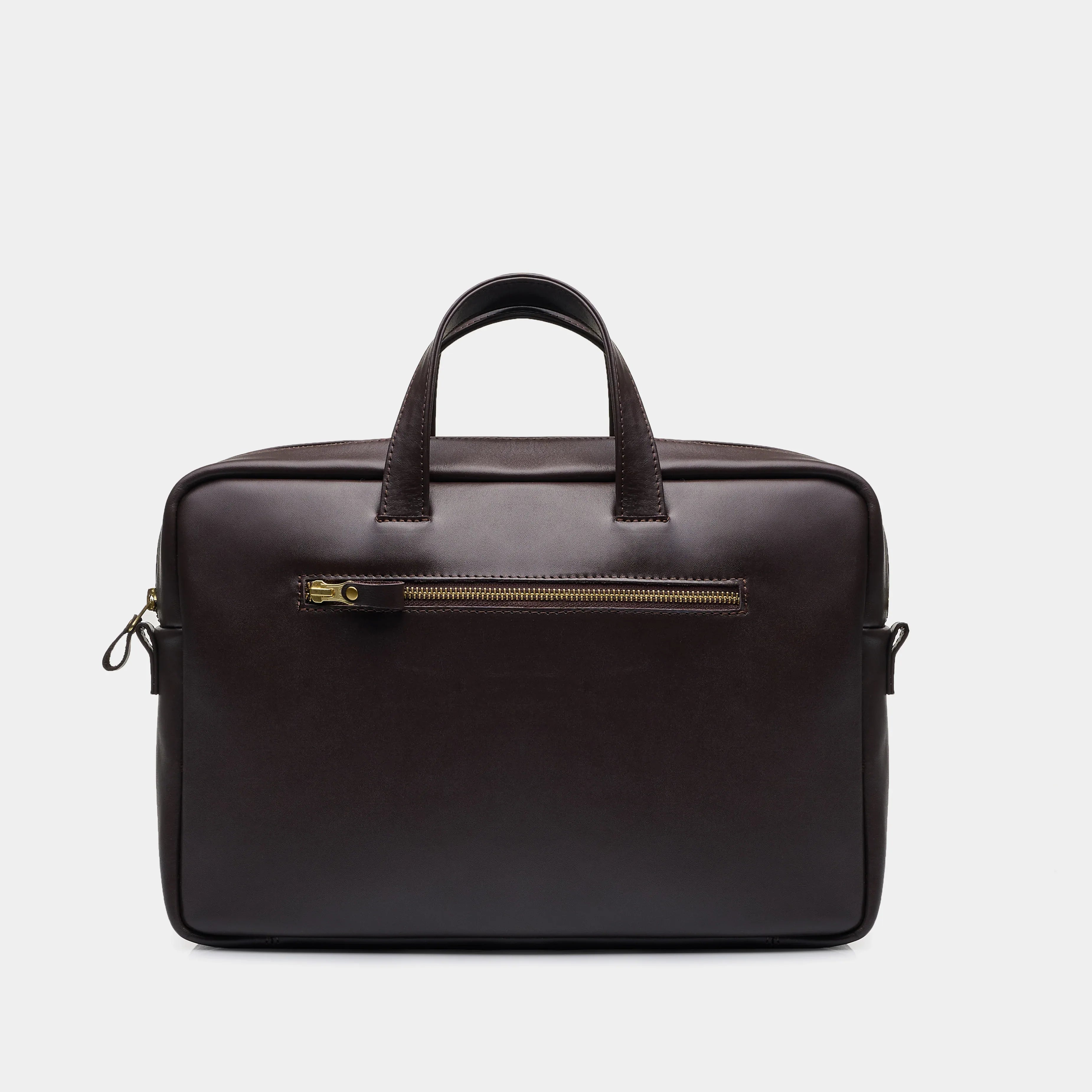 Сумка Brief шоколадного кольору на моделі, універсальна ділова сумка для чоловіків і жінок