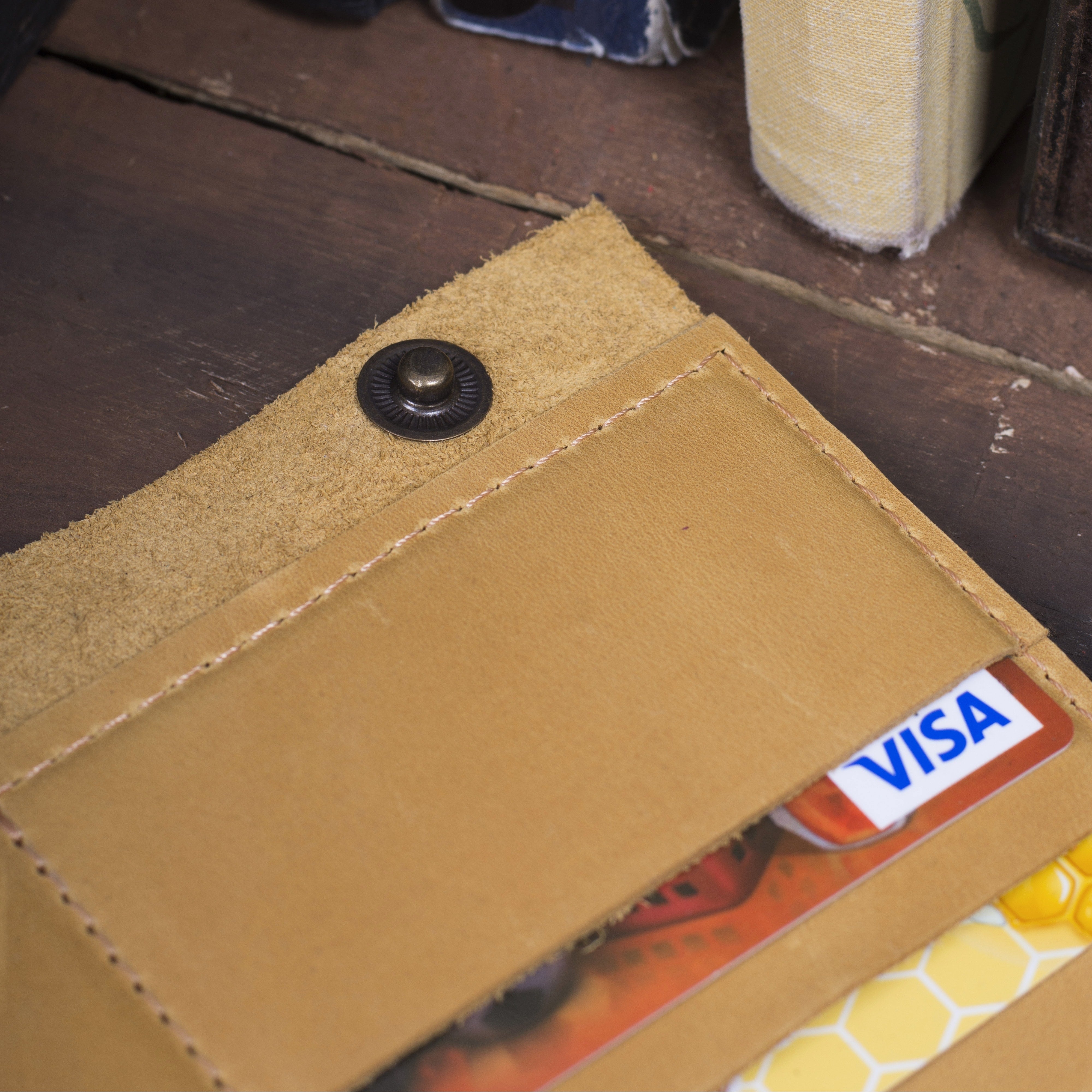 Шкіряний гаманець для готівки та документів, жовтий (вінтажний)