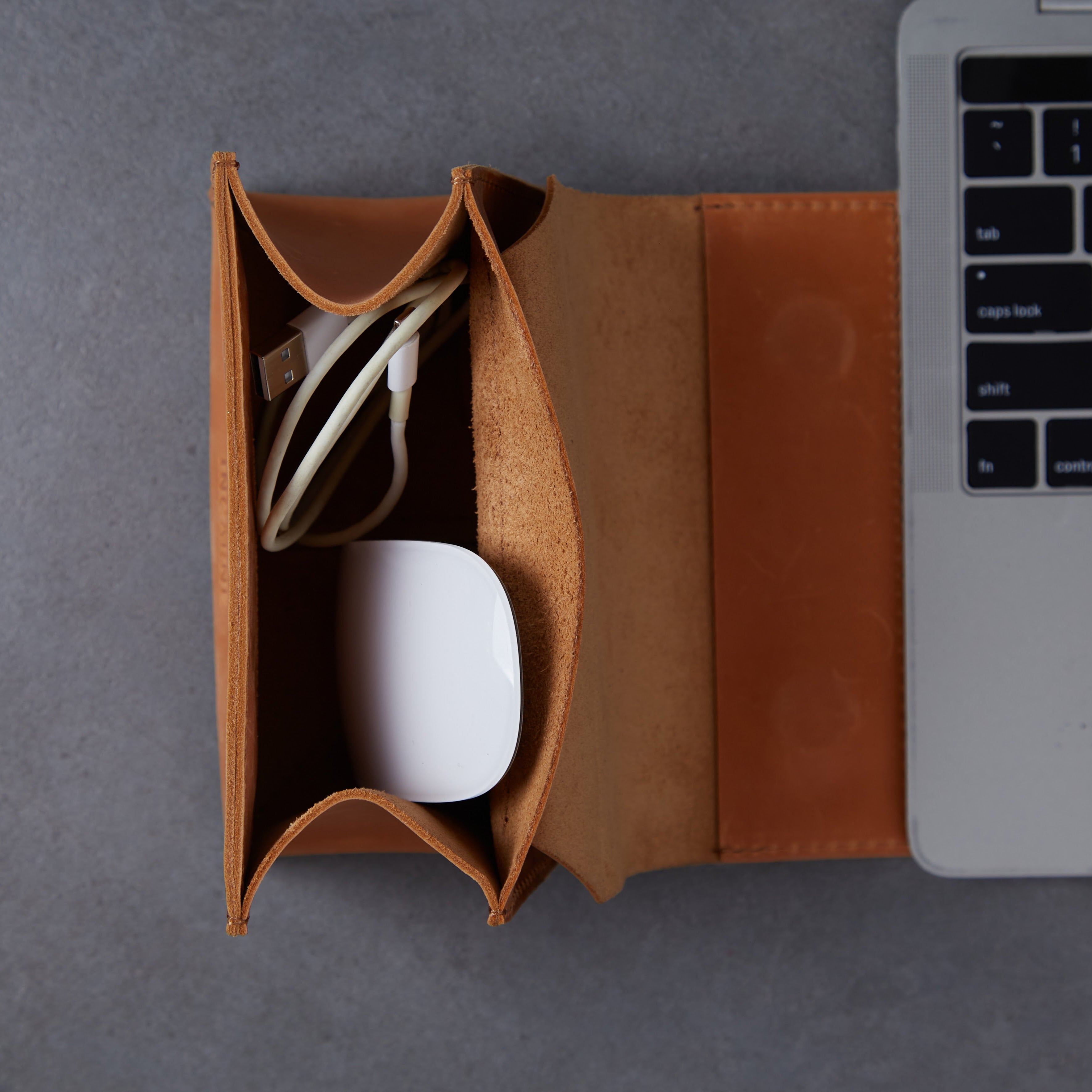 Органайзер Wire Keeper, коньяк (вінтажний)