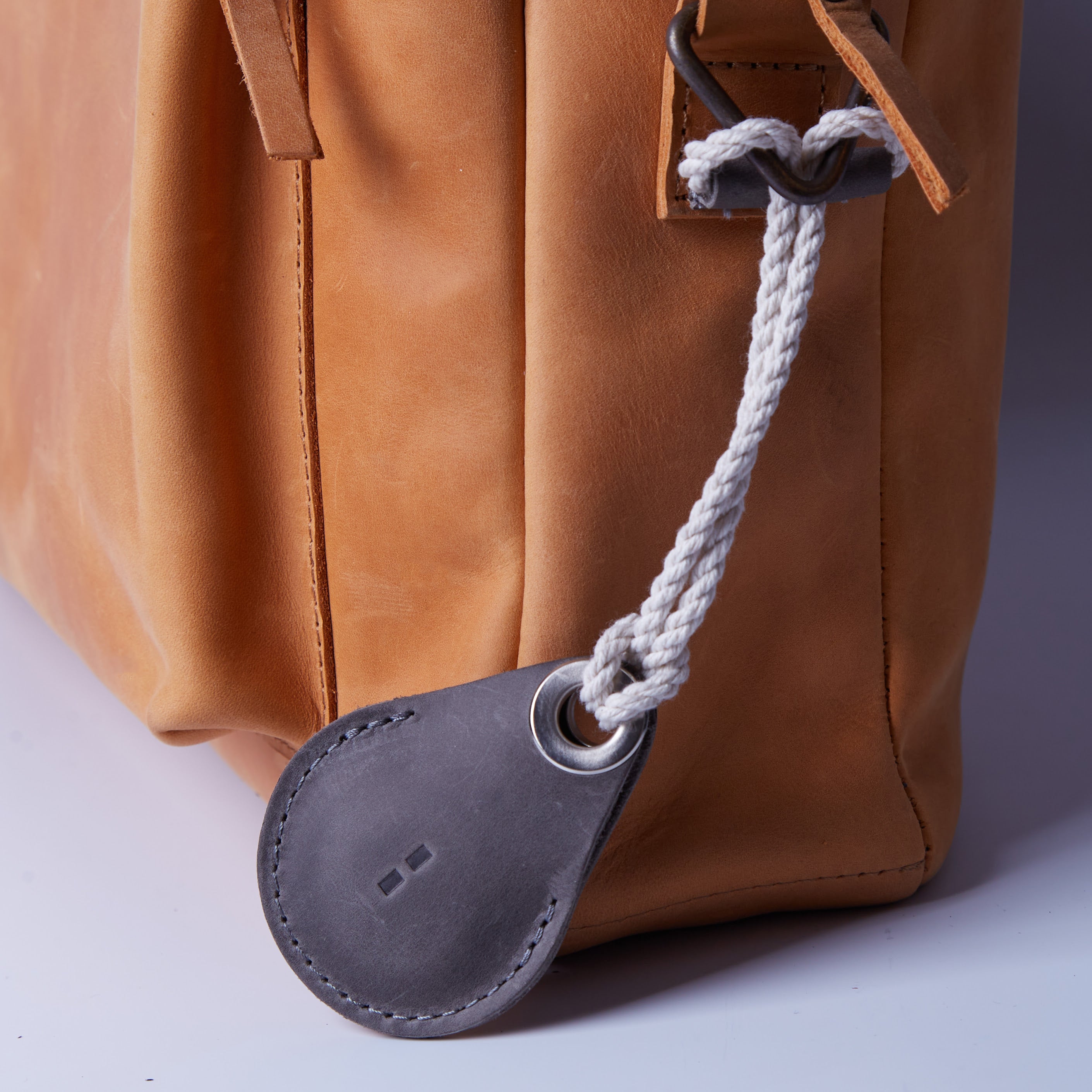 Чохол для AirTag Air Holder, сірий (вінтажний)