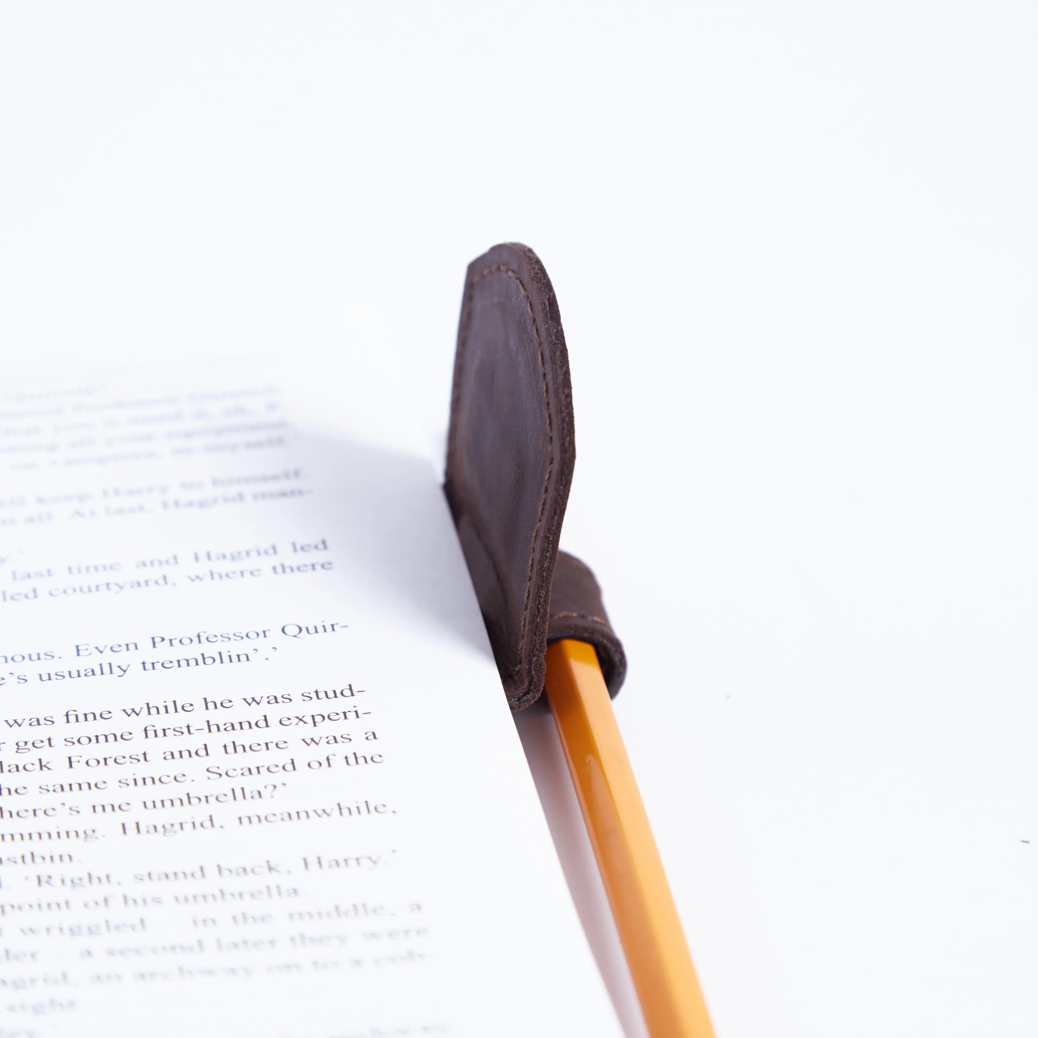 Магнітна закладка Book Tag - INCARNE® Україна