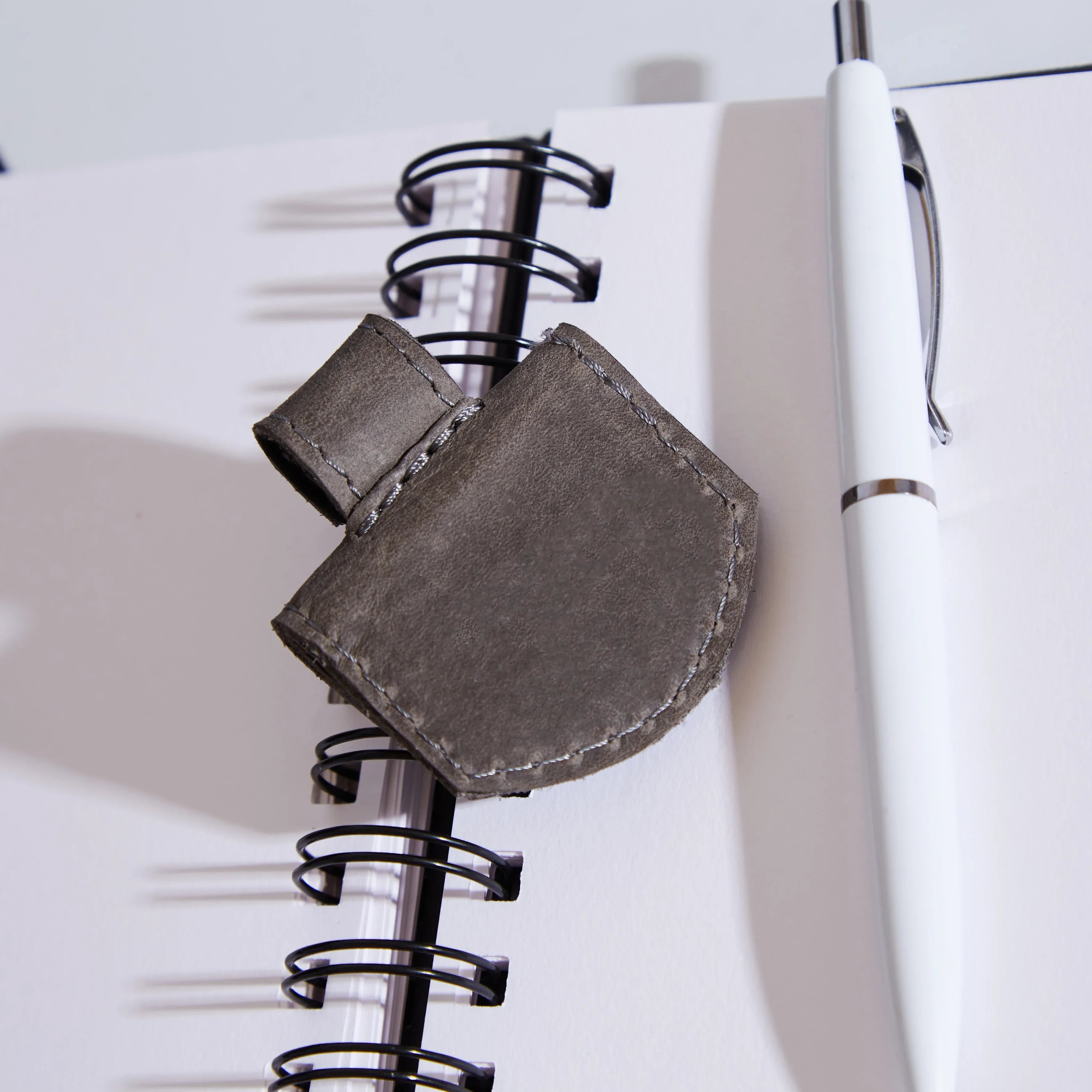 Магнітна закладка Book Tag - INCARNE® Україна