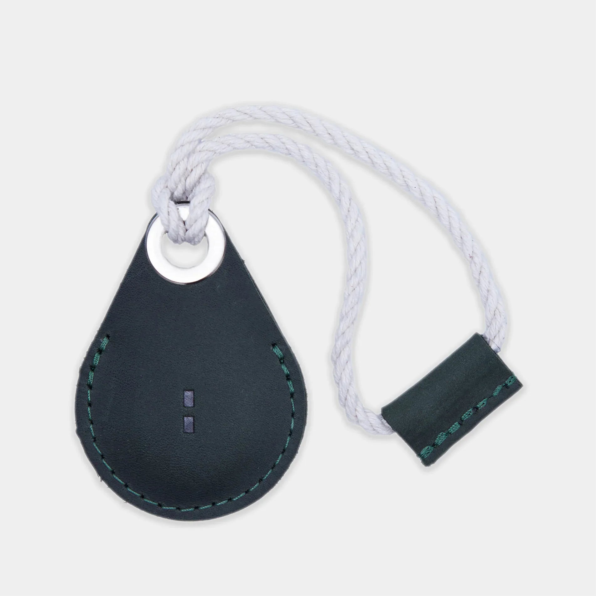 Зелений вінтажний шкіряний чохол INCARNE Air Holder для Apple AirTag з металевим кільцем для ключів