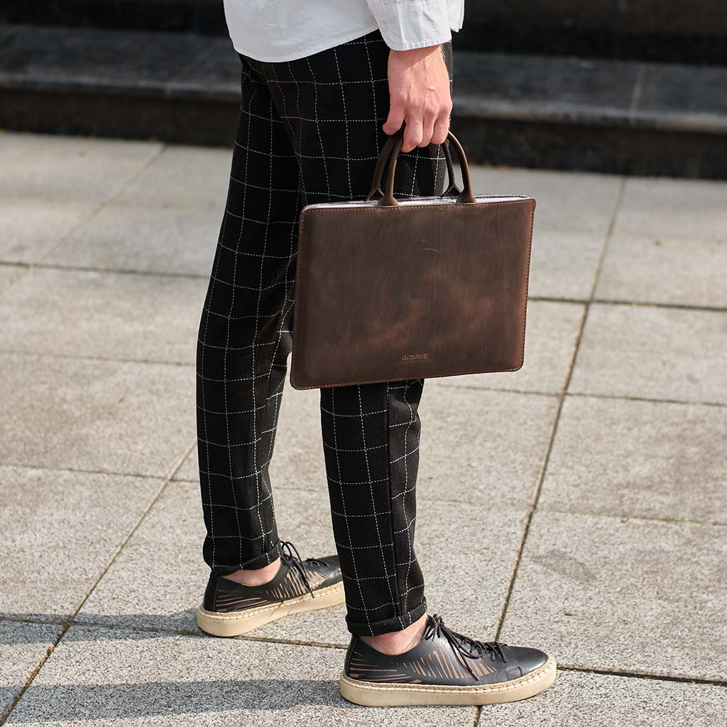 Шкіряний чохол для ноутбука з ручками «Стем» Stem