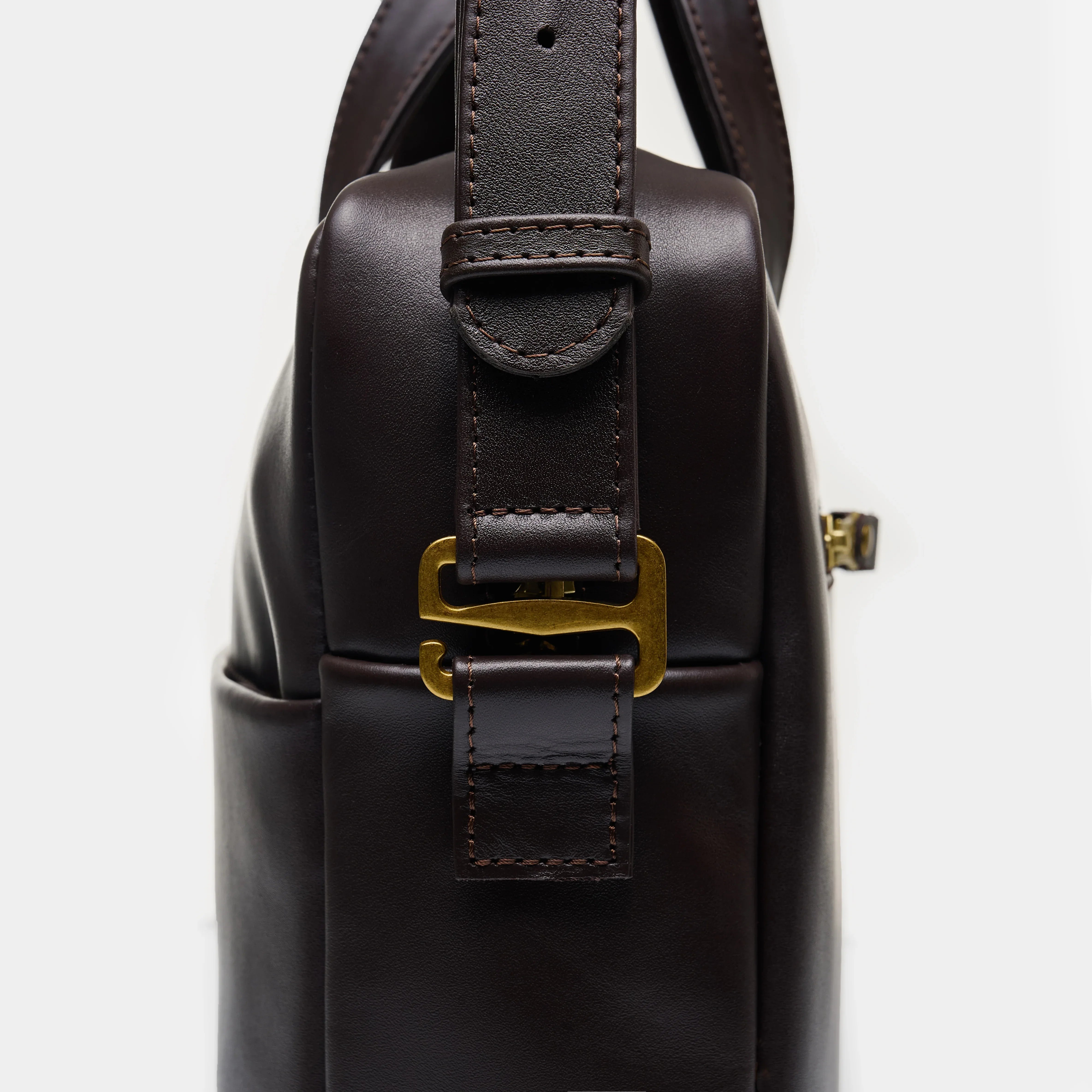 Відкрита сумка Brief з відділенням для ноутбука та внутрішньою кишенею на блискавці