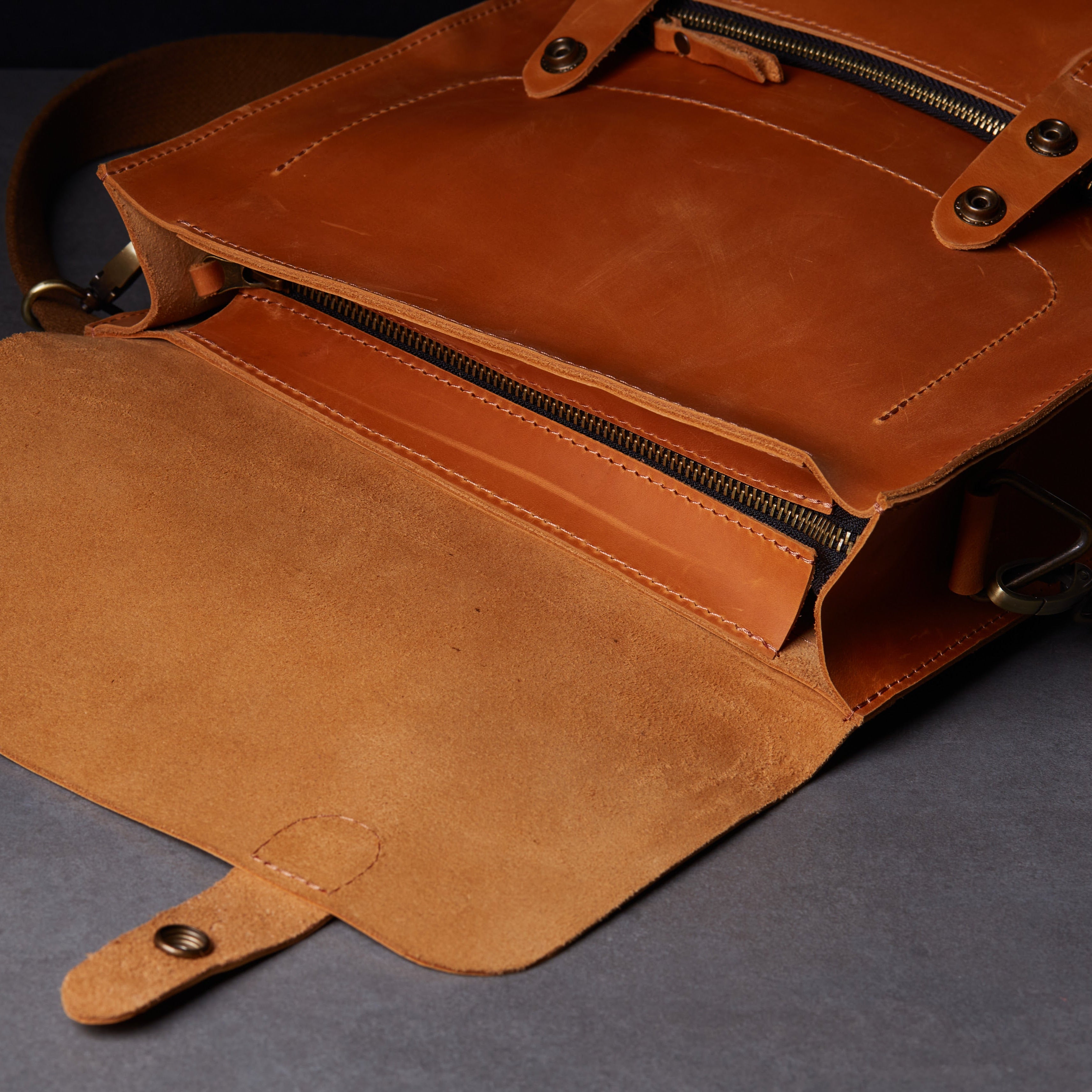 Сумка-трансформер Brit, коньяк (вінтажний)