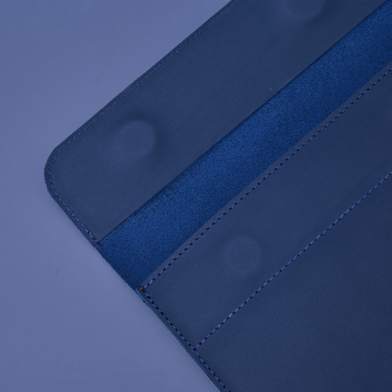 Чехол для iPad «Клоуз» Klouz из классической кожи с подкладкой из фетра