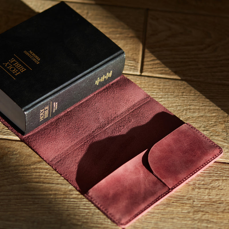 кожаные чехлы на библию