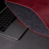 Червоний чохол «Гамма Плюс» Gamma Plus для MacBook Pro 15 2012-2015 / Pro 16 2019-2022 з лого Apple